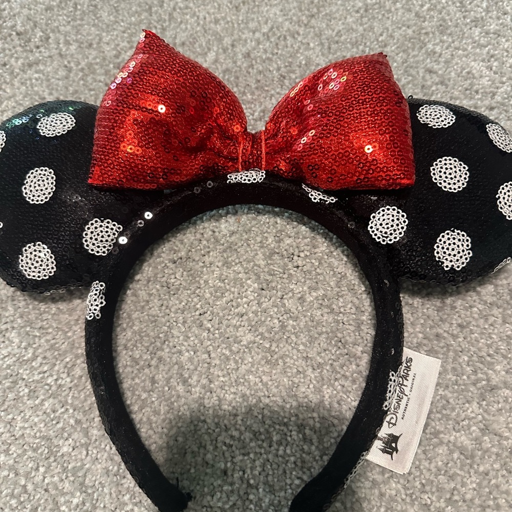 Disney Minnie Mouse Ears with Red Bow